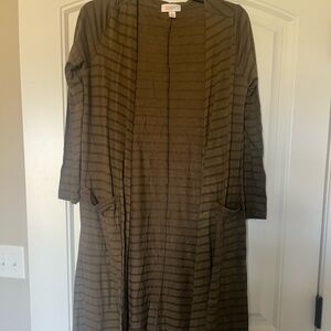 LuLaRoe XS Sarah Duster Cardigan Like New